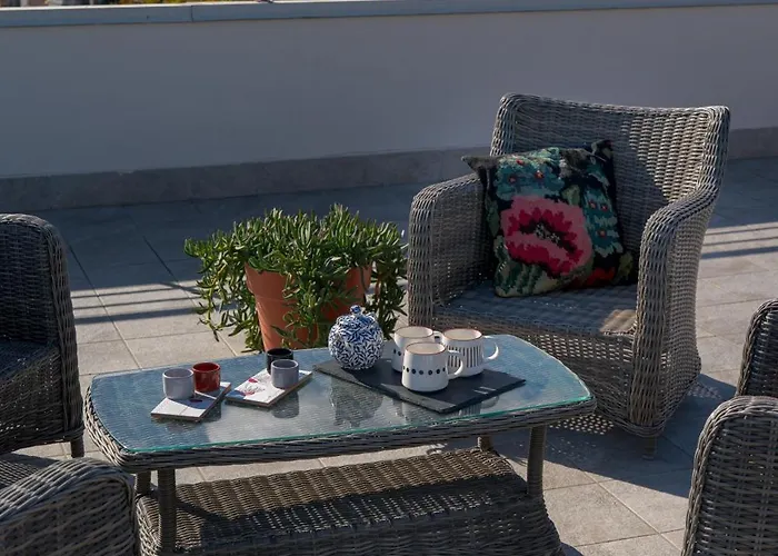 招待所 Essenza 里米尼